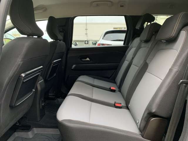 Fahrzeugbild eines Dacia Jogger