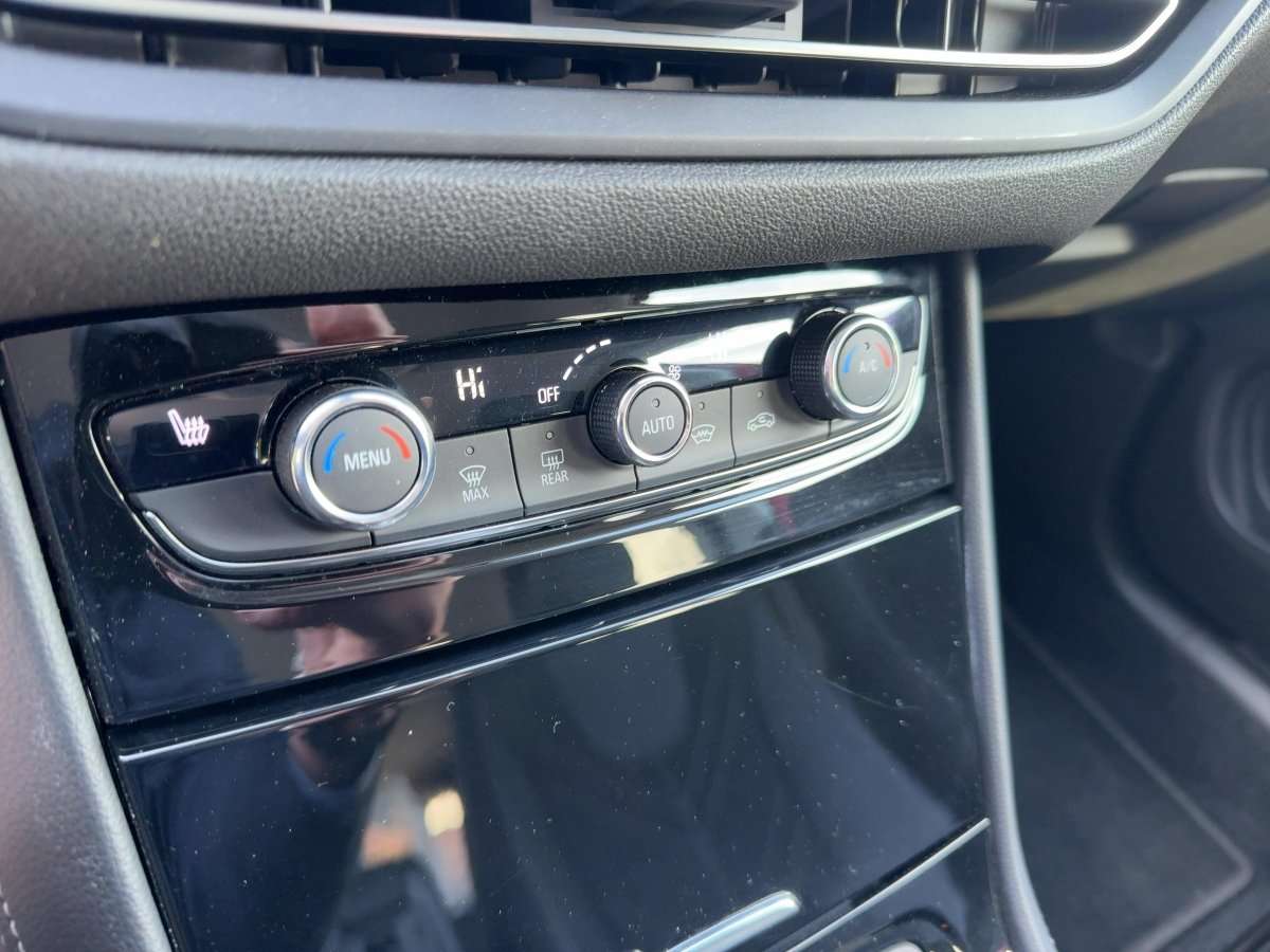 Fahrzeugbild eines Opel Grandland X