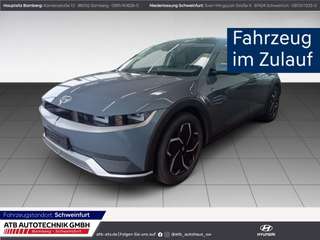 Schräge Frontansicht auf einen Hyundai IONIQ 5 , freigestellt