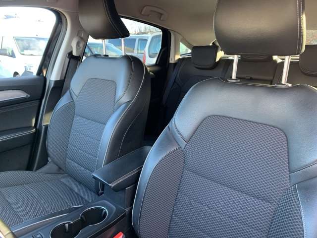 Fahrzeugbild eines Renault Arkana