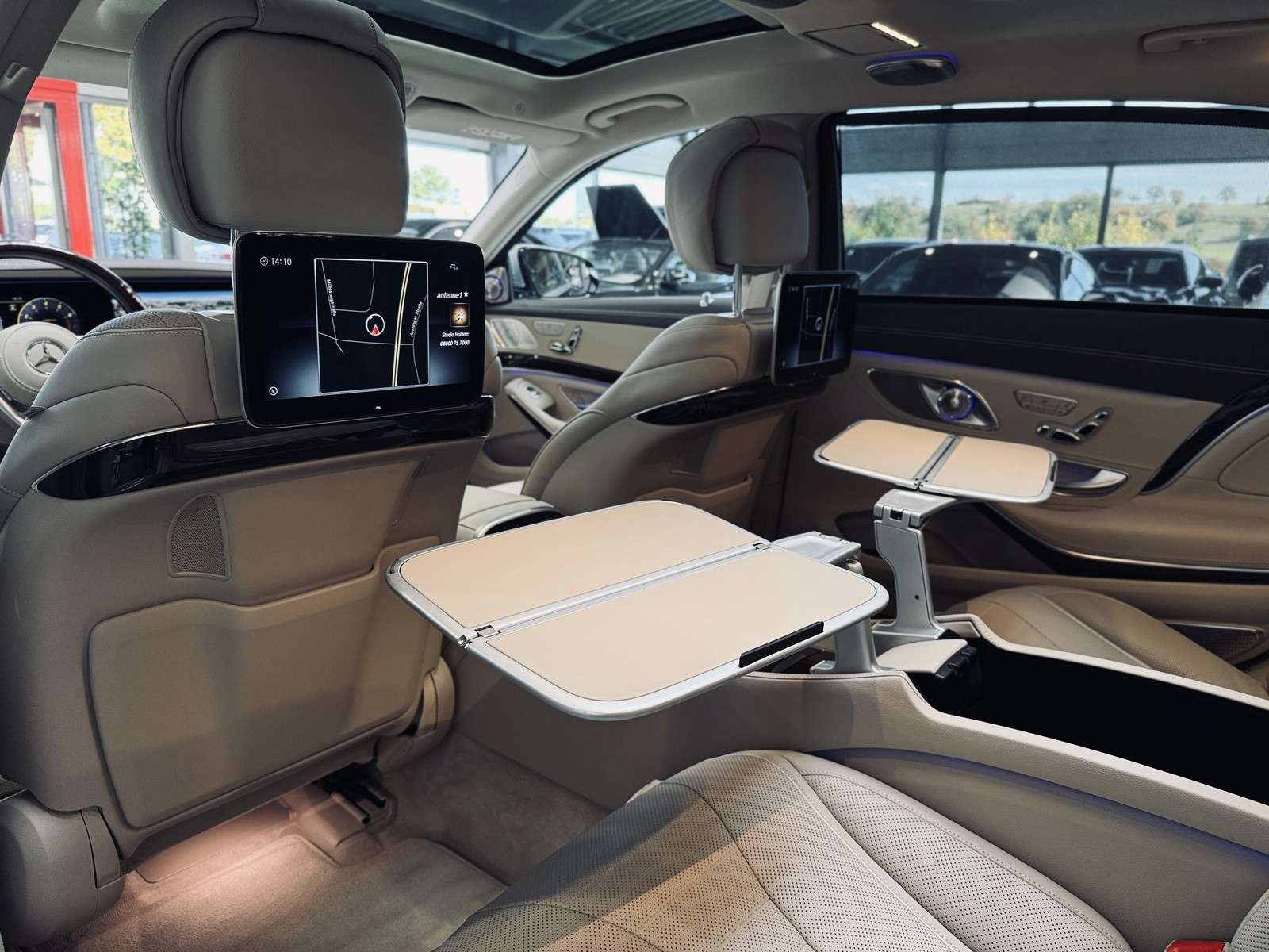 Fahrzeugbild eines Mercedes-Benz S-Klasse
