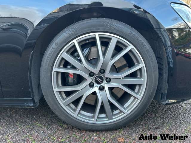 Fahrzeugbild eines Audi S6