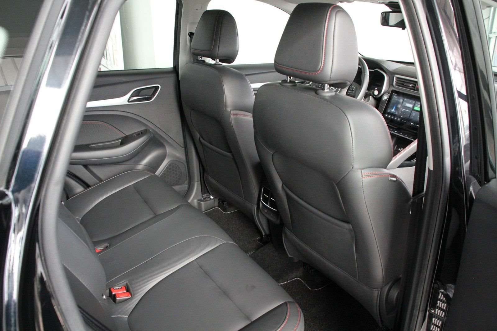 Fahrzeugbild eines MG ZS