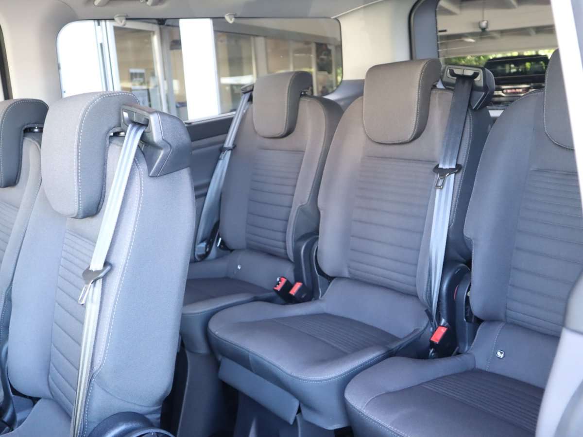 Fahrzeugbild eines Ford Tourneo Custom