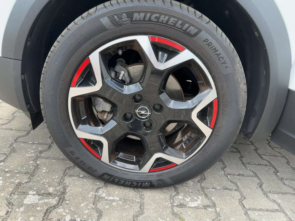 Fahrzeugbild eines Opel Mokka Electric