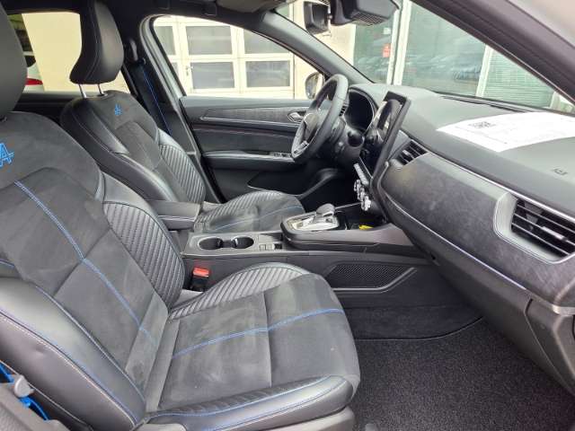 Fahrzeugbild eines Renault Arkana