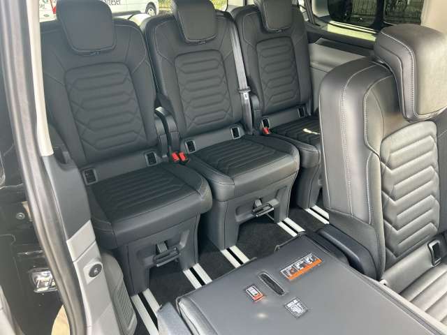 Fahrzeugbild eines Ford Tourneo Custom