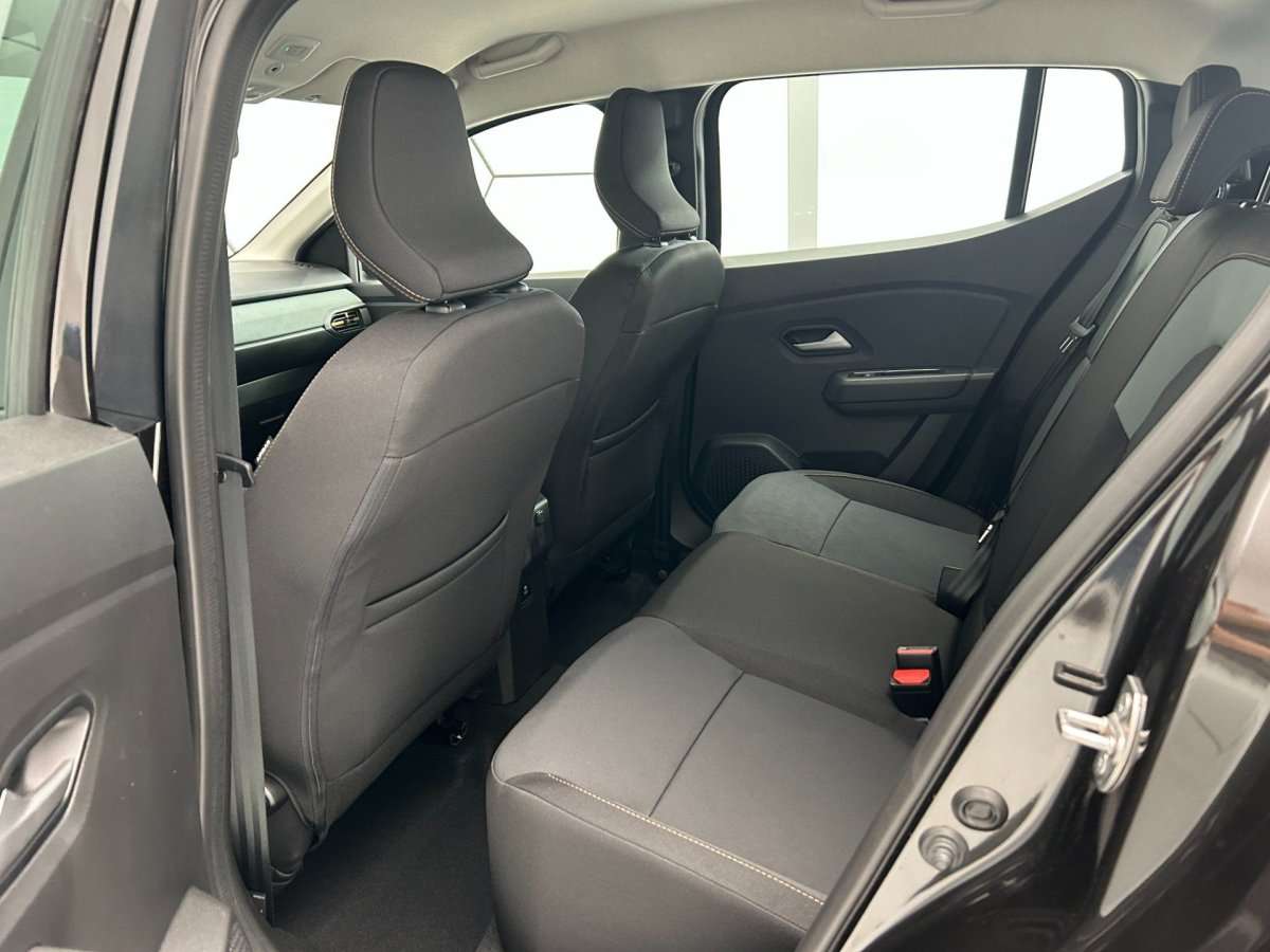 Fahrzeugbild eines Dacia Sandero