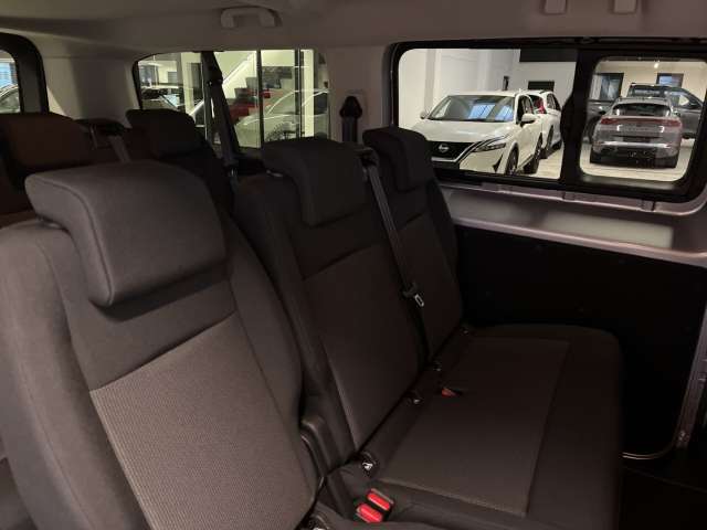 Fahrzeugbild eines Opel Vivaro
