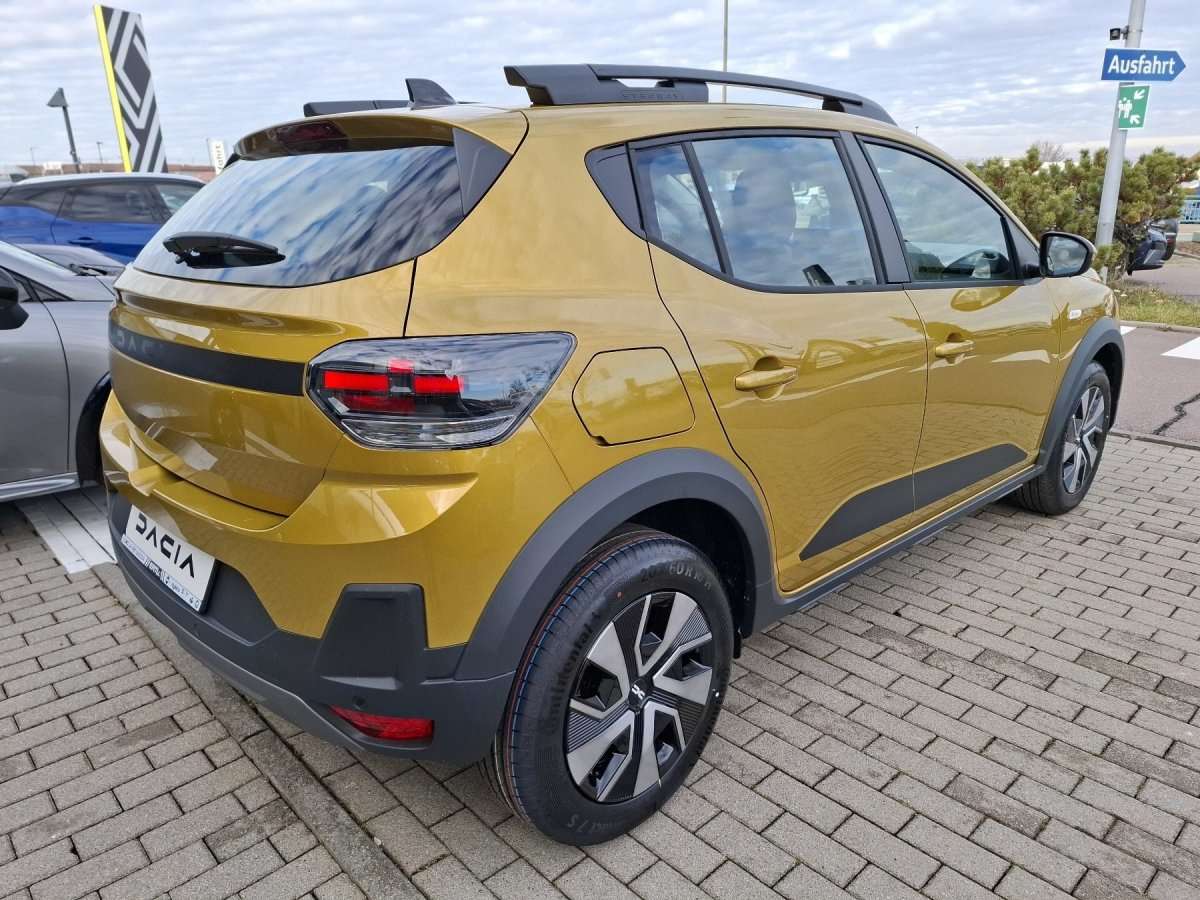 Fahrzeugbild eines Dacia Sandero