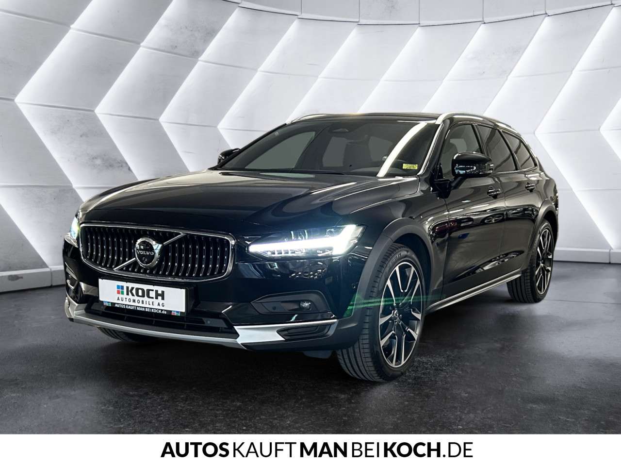 Fahrzeugbild eines Volvo V90 Cross Country