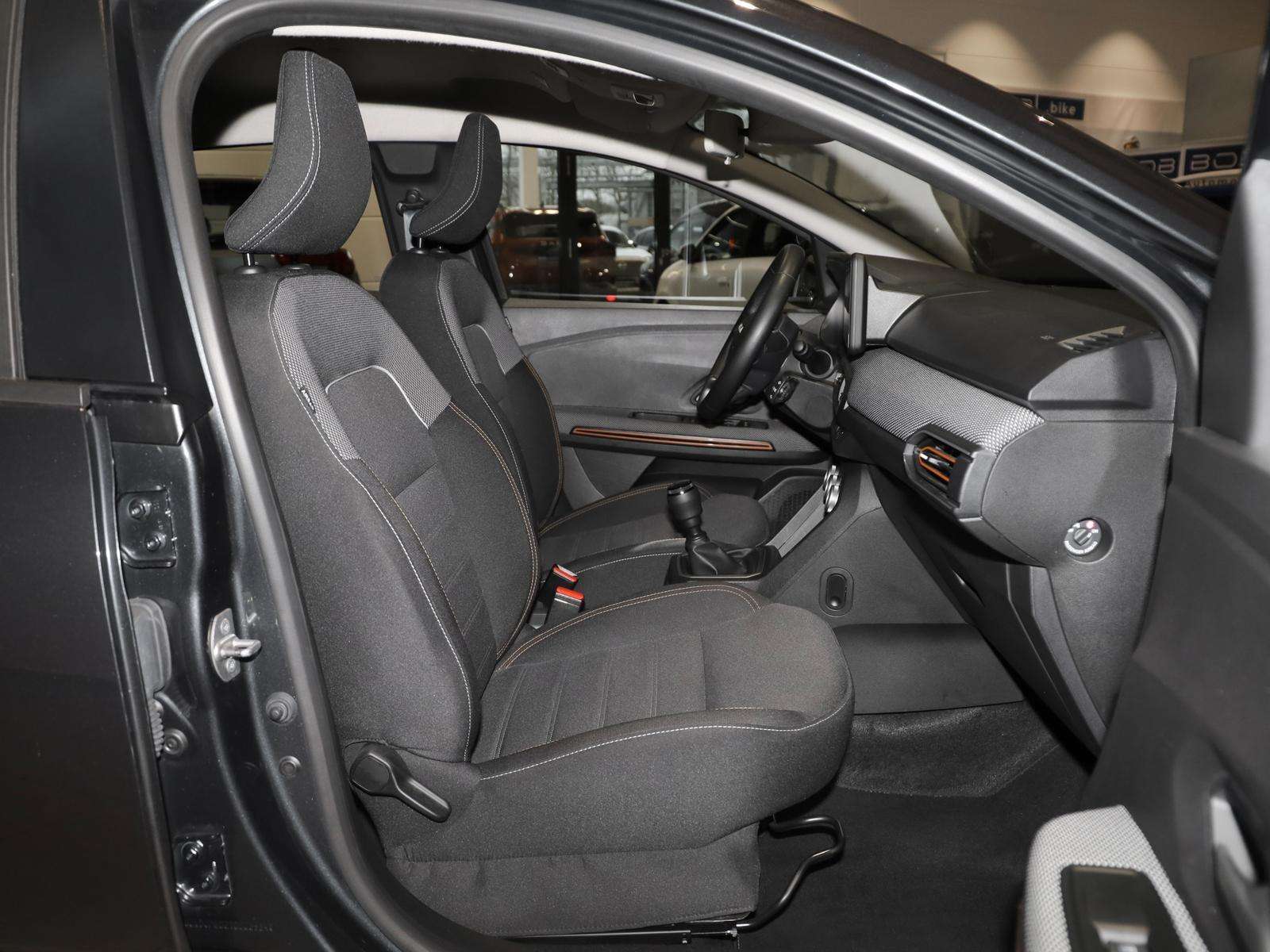 Fahrzeugbild eines Dacia Sandero