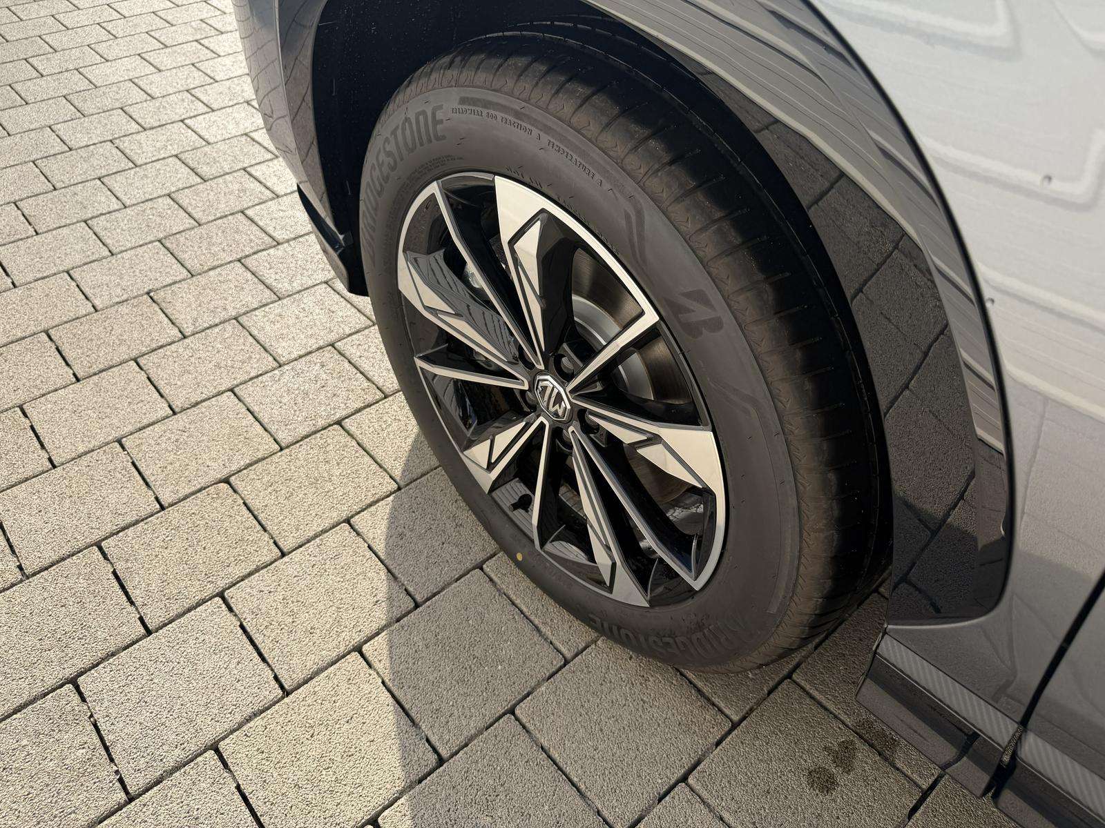 Fahrzeugbild eines MG HS
