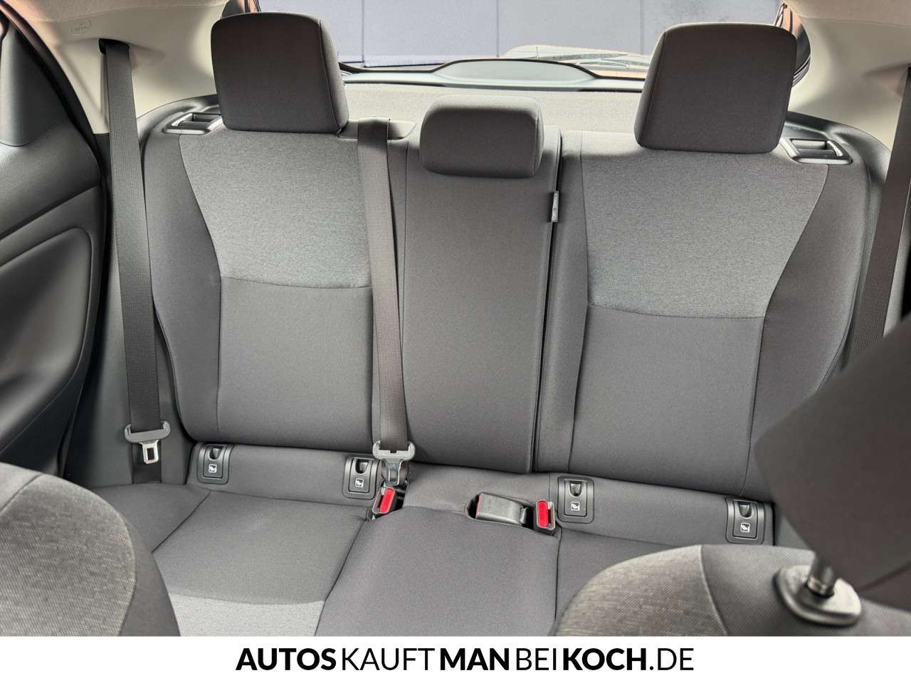 Fahrzeugbild eines Mazda Mazda2 Hybrid