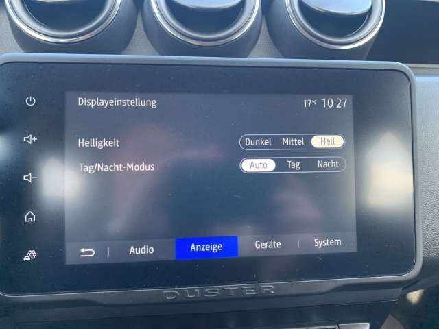 Fahrzeugbild eines Dacia Duster