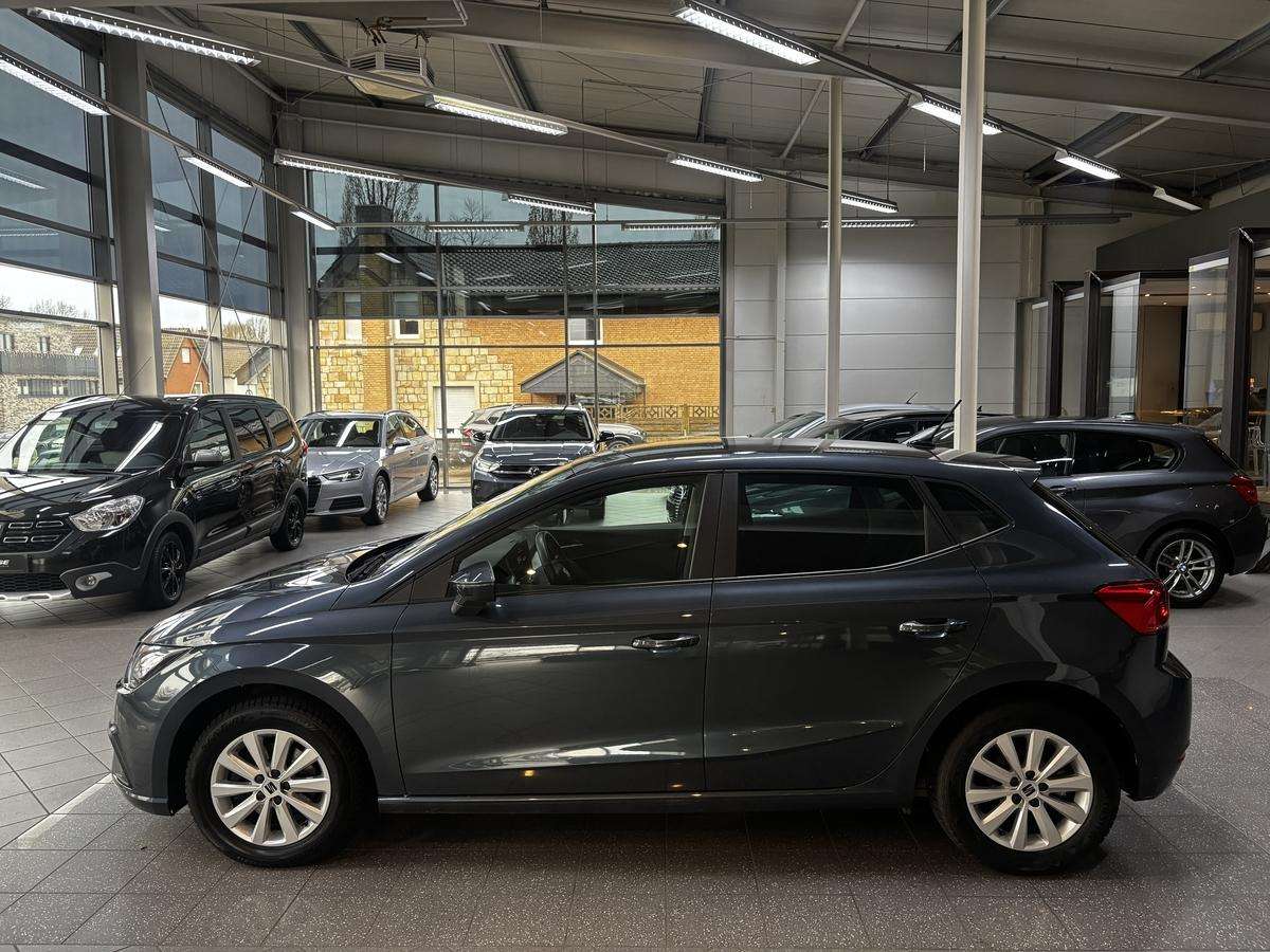 Fahrzeugbild eines SEAT Ibiza