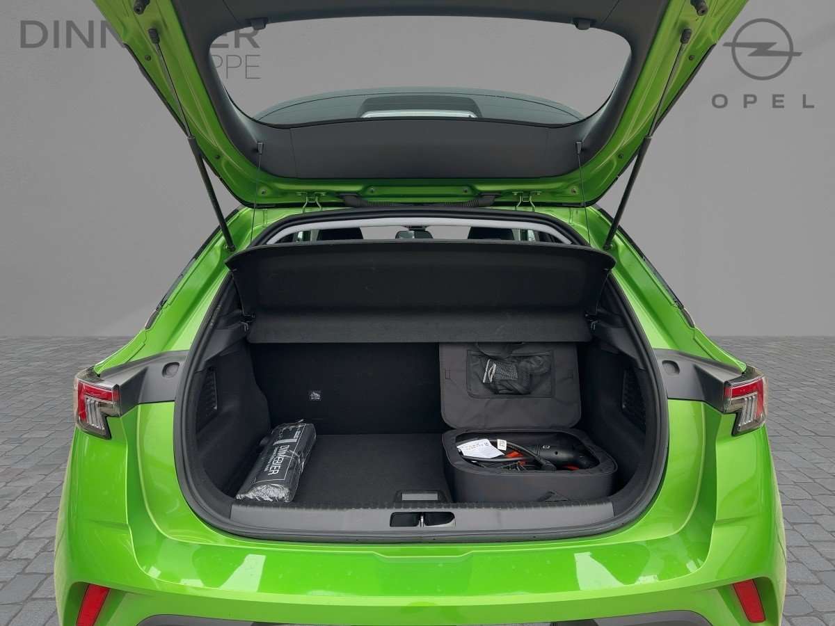 Fahrzeugbild eines Opel Mokka Electric