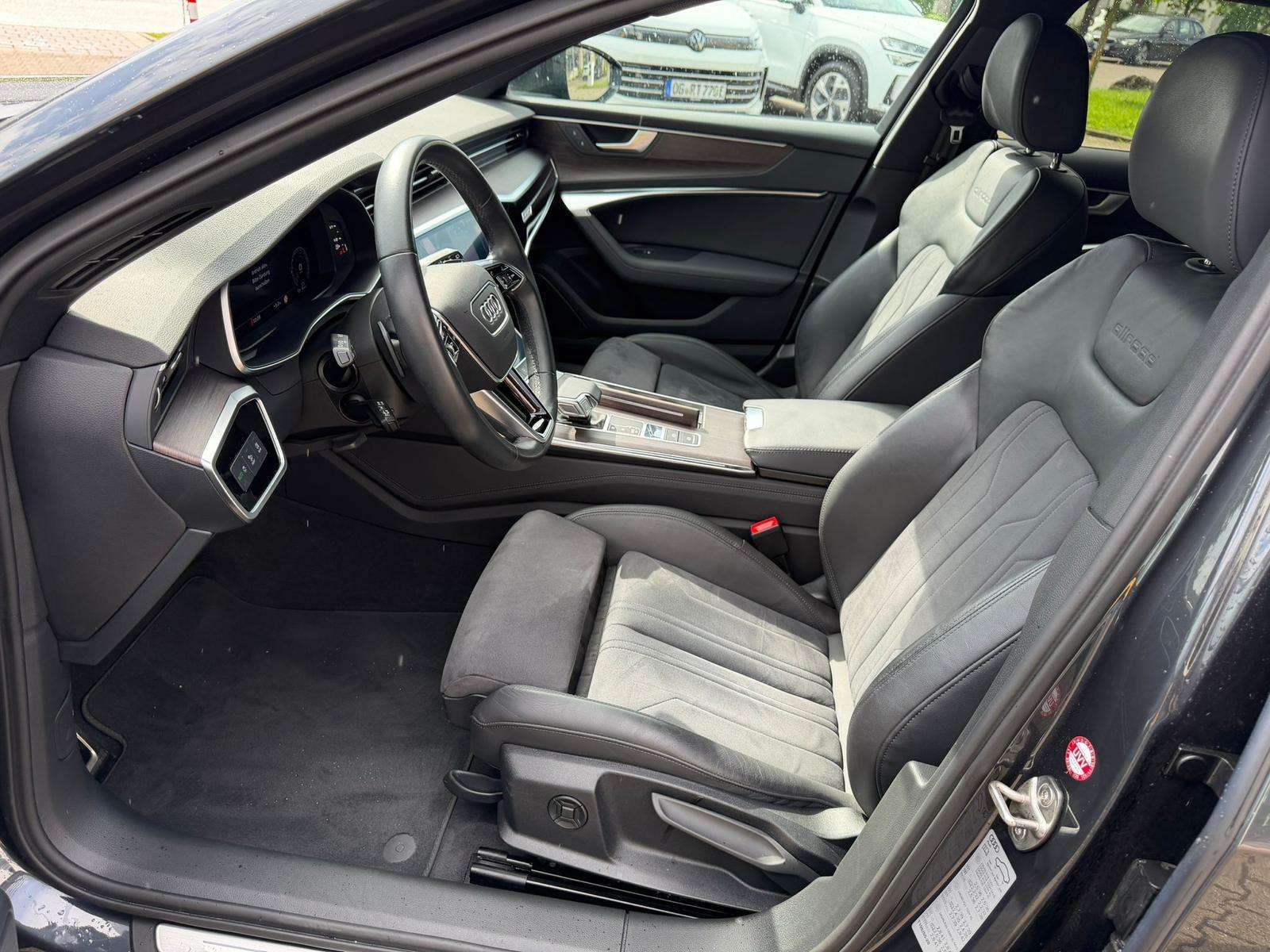 Fahrzeugbild eines Audi A6 allroad quattro