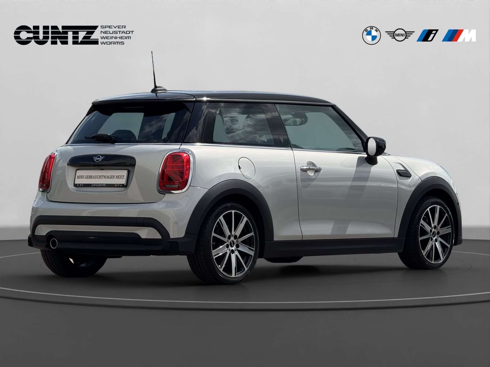 Fahrzeugbild eines MINI COOPER