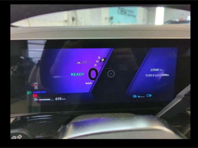 Fahrzeugbild eines Renault Rafale
