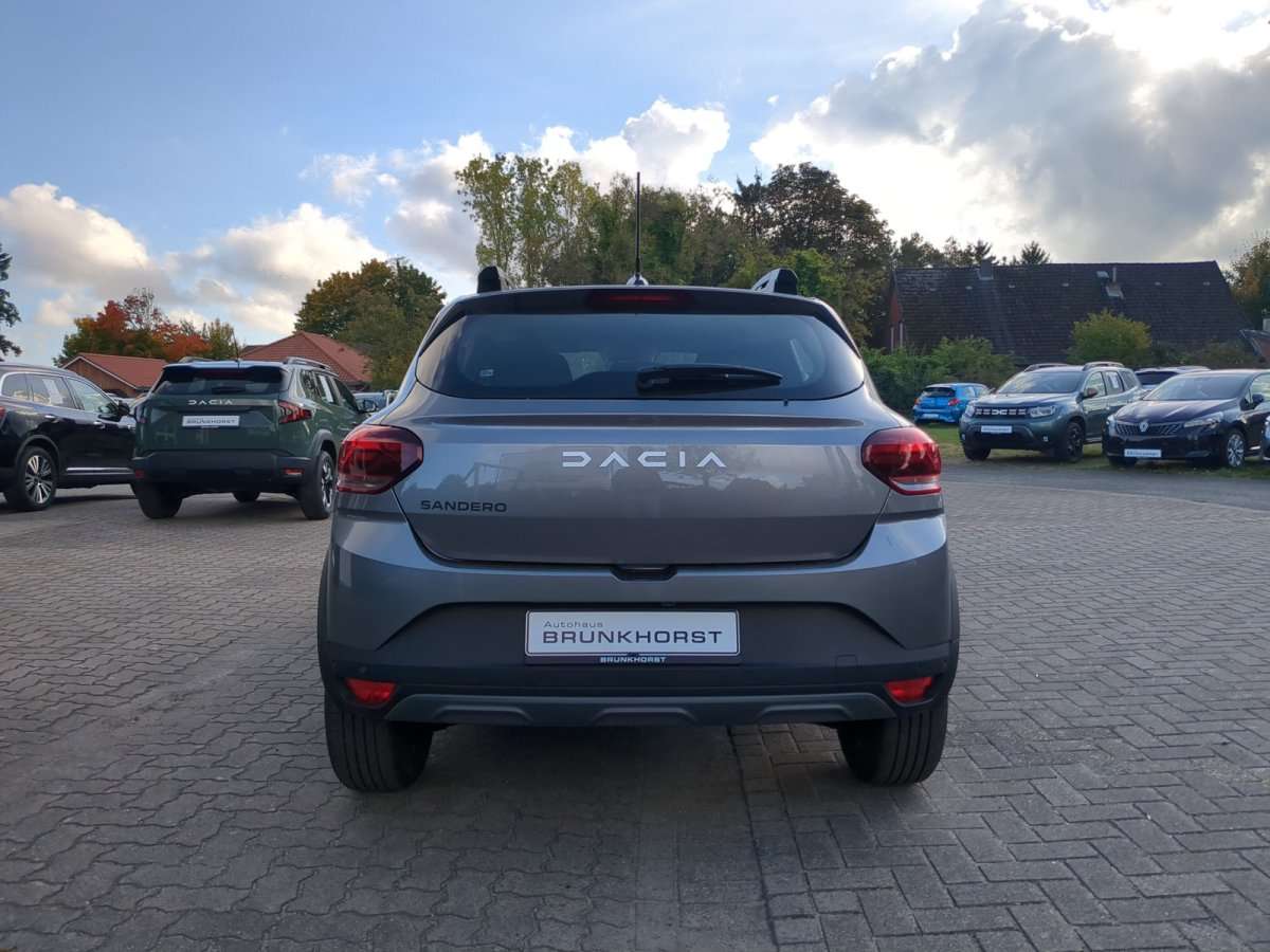 Fahrzeugbild eines Dacia Sandero