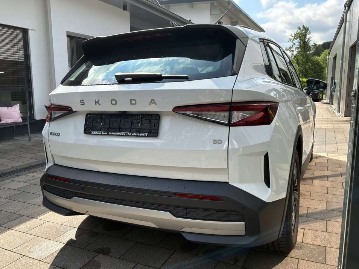 Fahrzeugbild eines Skoda ELROQ
