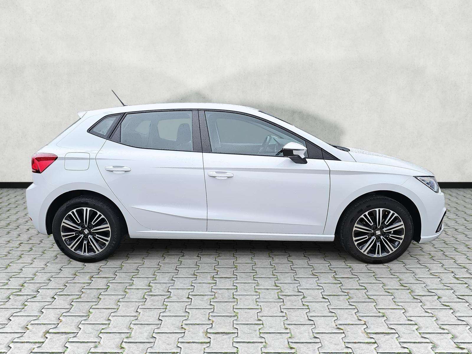Fahrzeugbild eines SEAT Ibiza