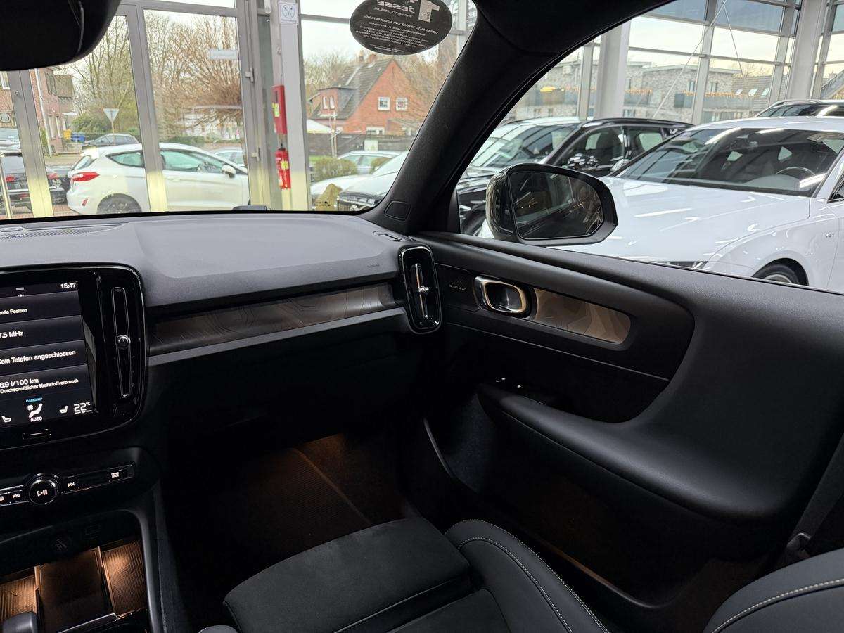 Fahrzeugbild eines Volvo XC40