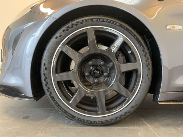 Fahrzeugbild eines Alpine A110