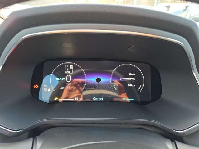 Fahrzeugbild eines Mitsubishi Grandis