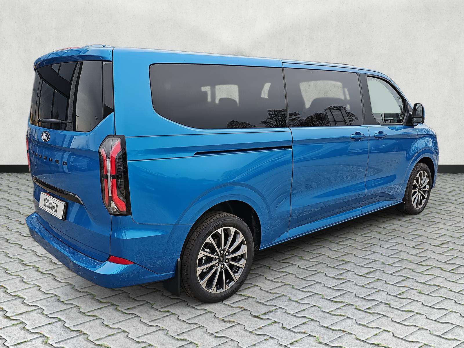 Fahrzeugbild eines Ford Tourneo Custom