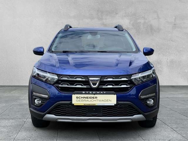 Fahrzeugbild eines Dacia Sandero