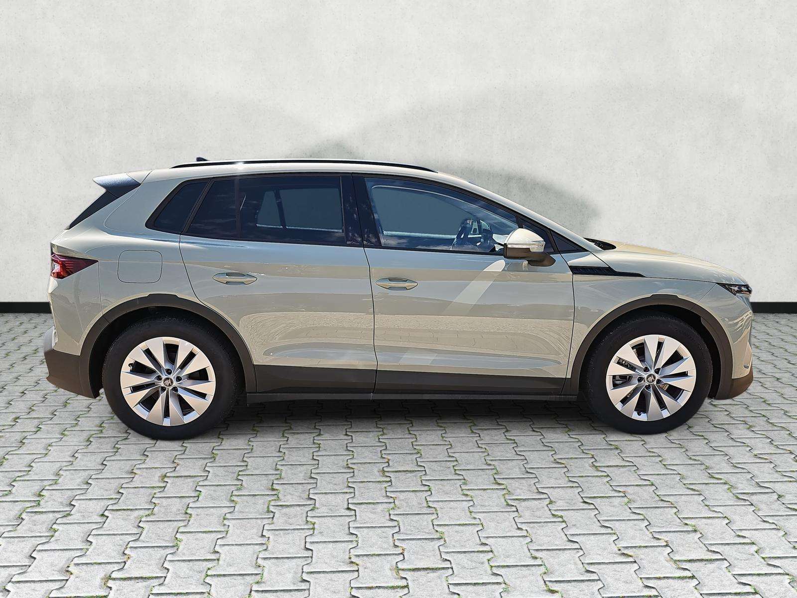 Fahrzeugbild eines Skoda ELROQ