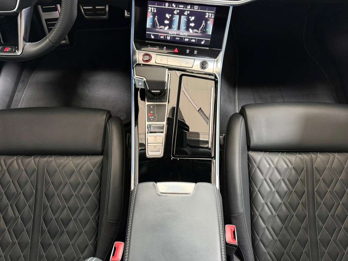 Fahrzeugbild eines Audi S7