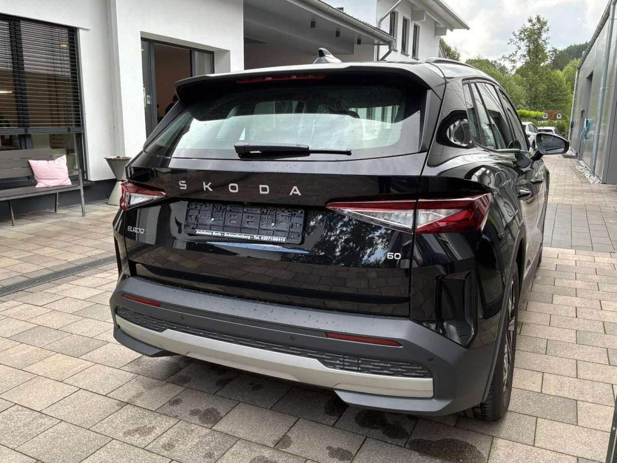 Fahrzeugbild eines Skoda ELROQ