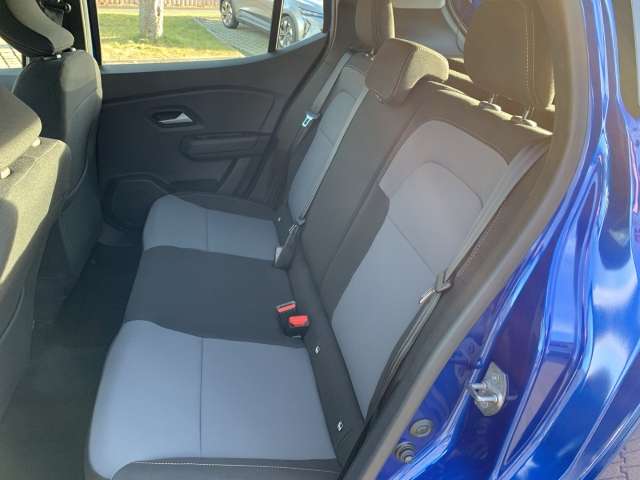 Fahrzeugbild eines Dacia Sandero