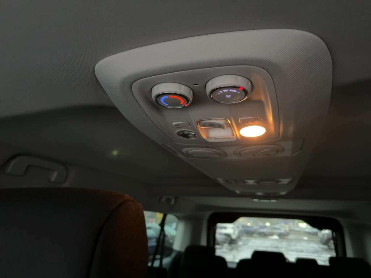 Fahrzeugbild eines Opel Zafira