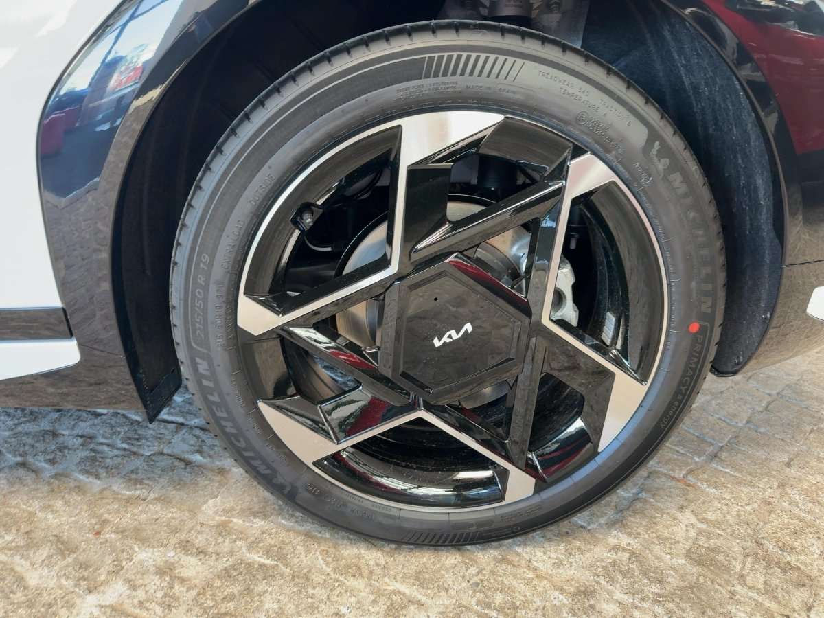 Fahrzeugbild eines Kia EV4