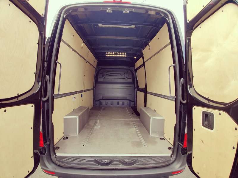 Fahrzeugbild eines Mercedes-Benz Sprinter