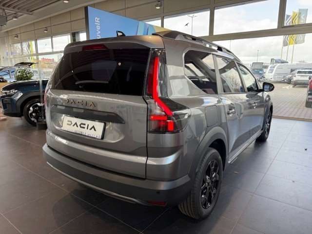 Fahrzeugbild eines Dacia Jogger