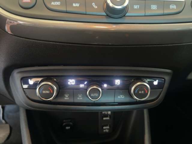 Fahrzeugbild eines Opel Crossland X