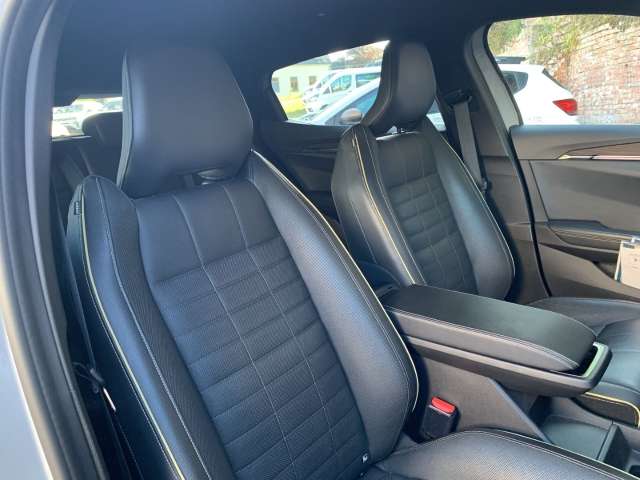 Fahrzeugbild eines Renault Megane E-TECH