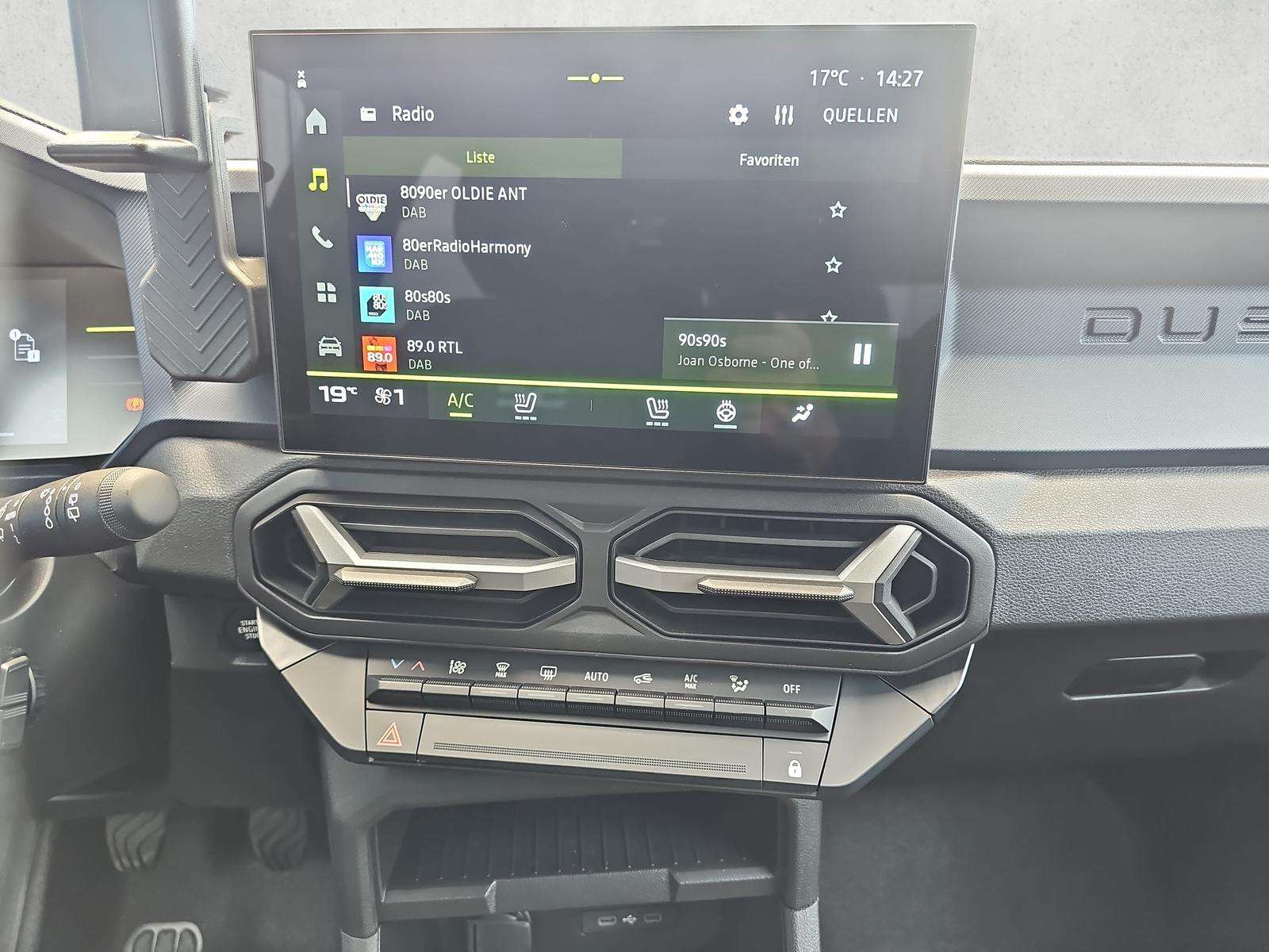 Fahrzeugbild eines Dacia Duster