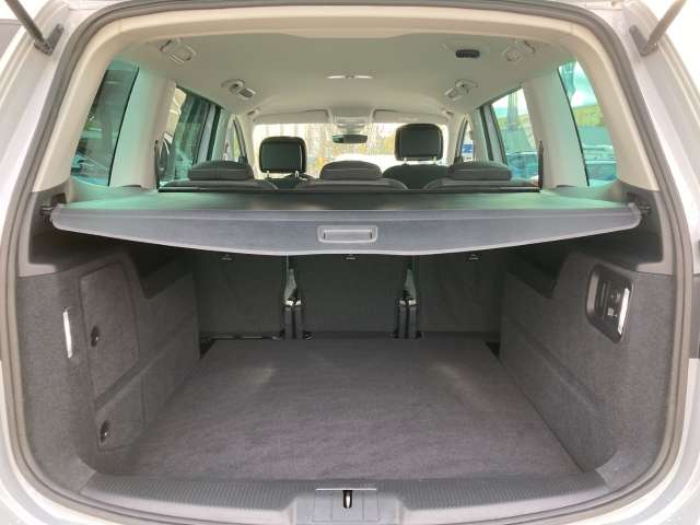 Fahrzeugbild eines SEAT Alhambra