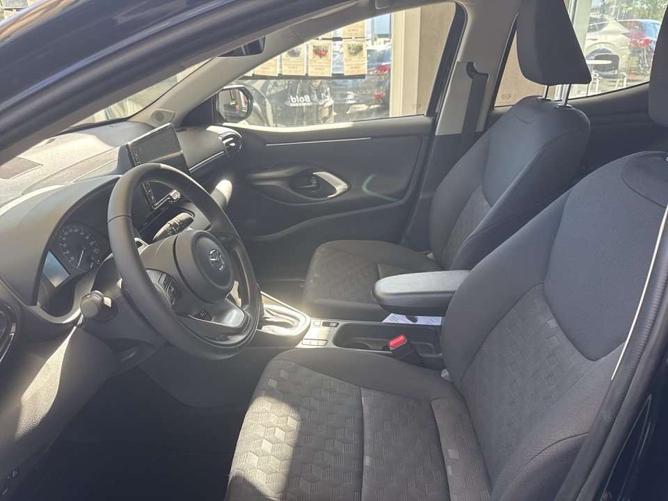 Fahrzeugbild eines Mazda Mazda2 Hybrid