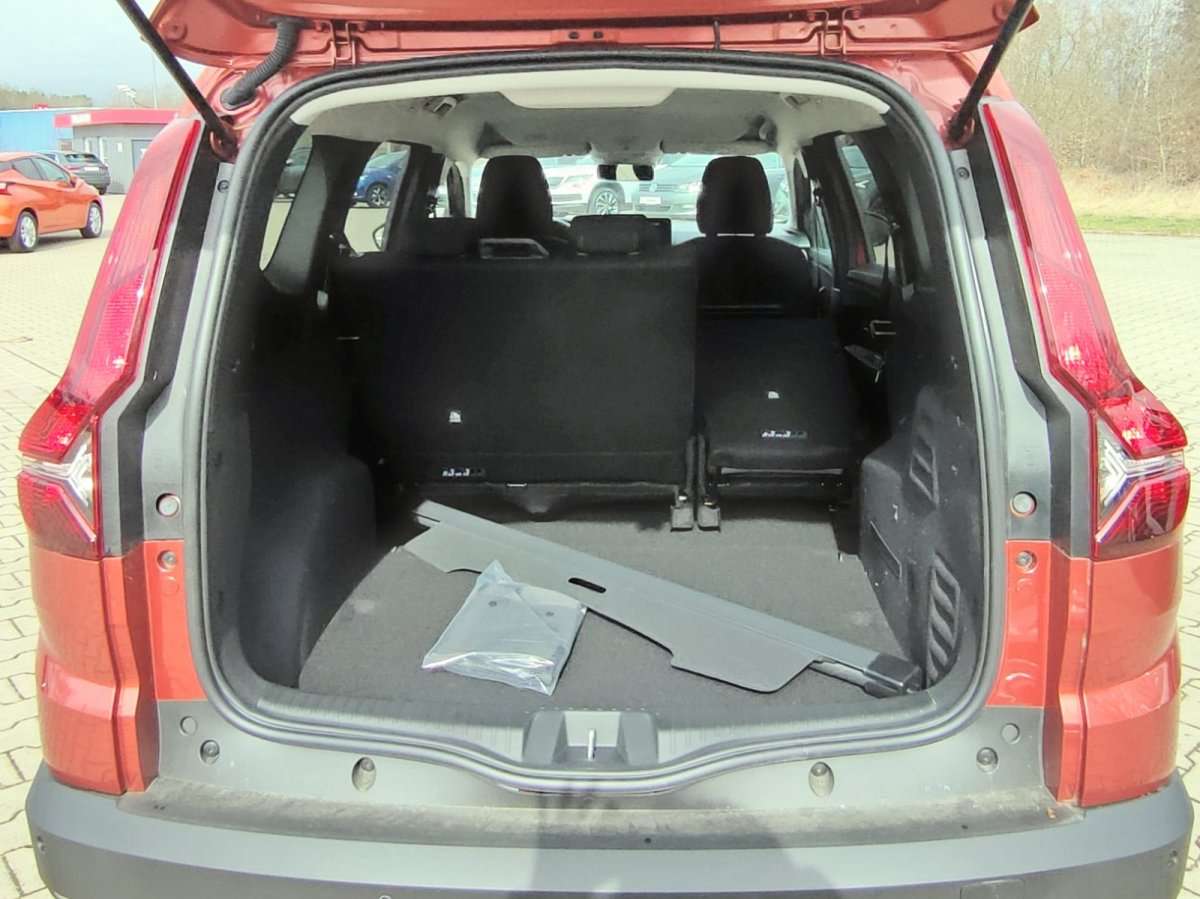 Fahrzeugbild eines Dacia Jogger