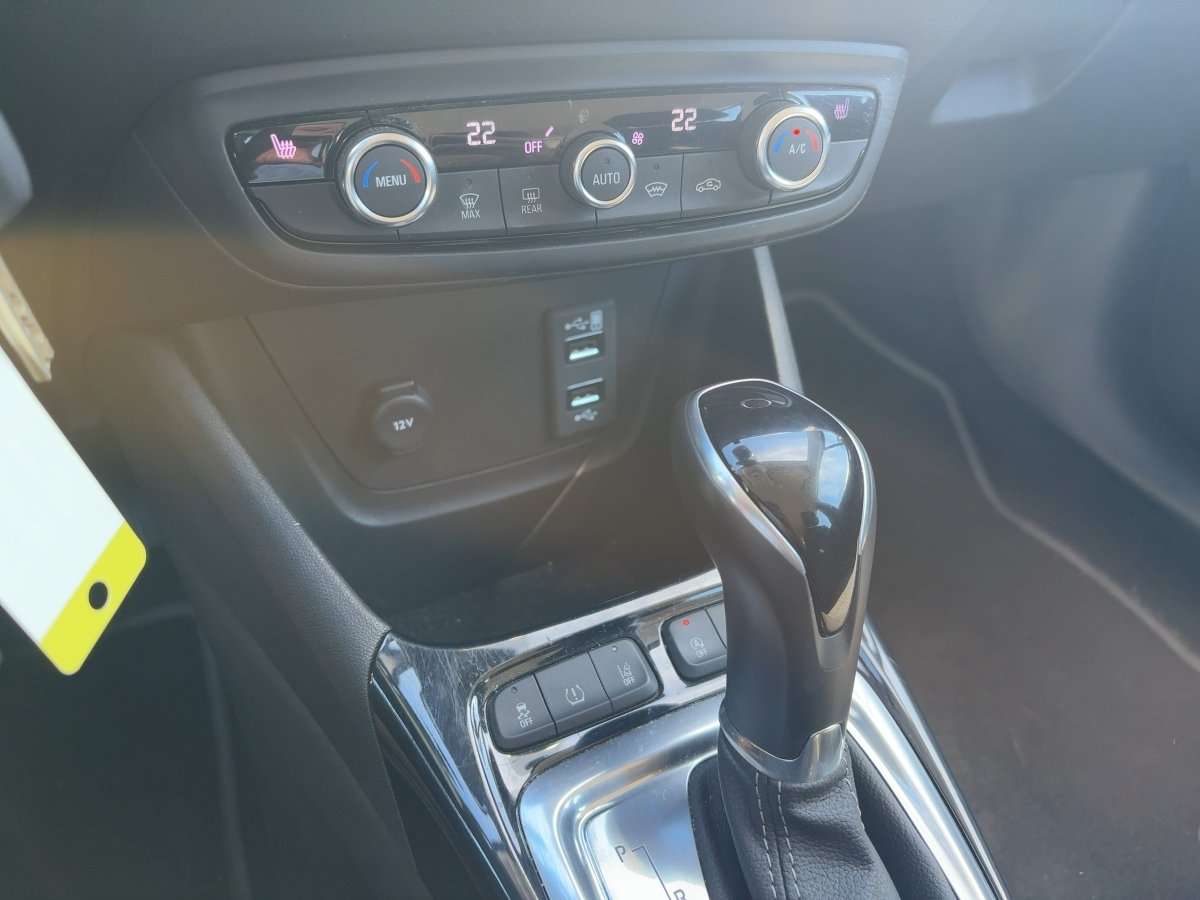 Fahrzeugbild eines Opel Crossland X