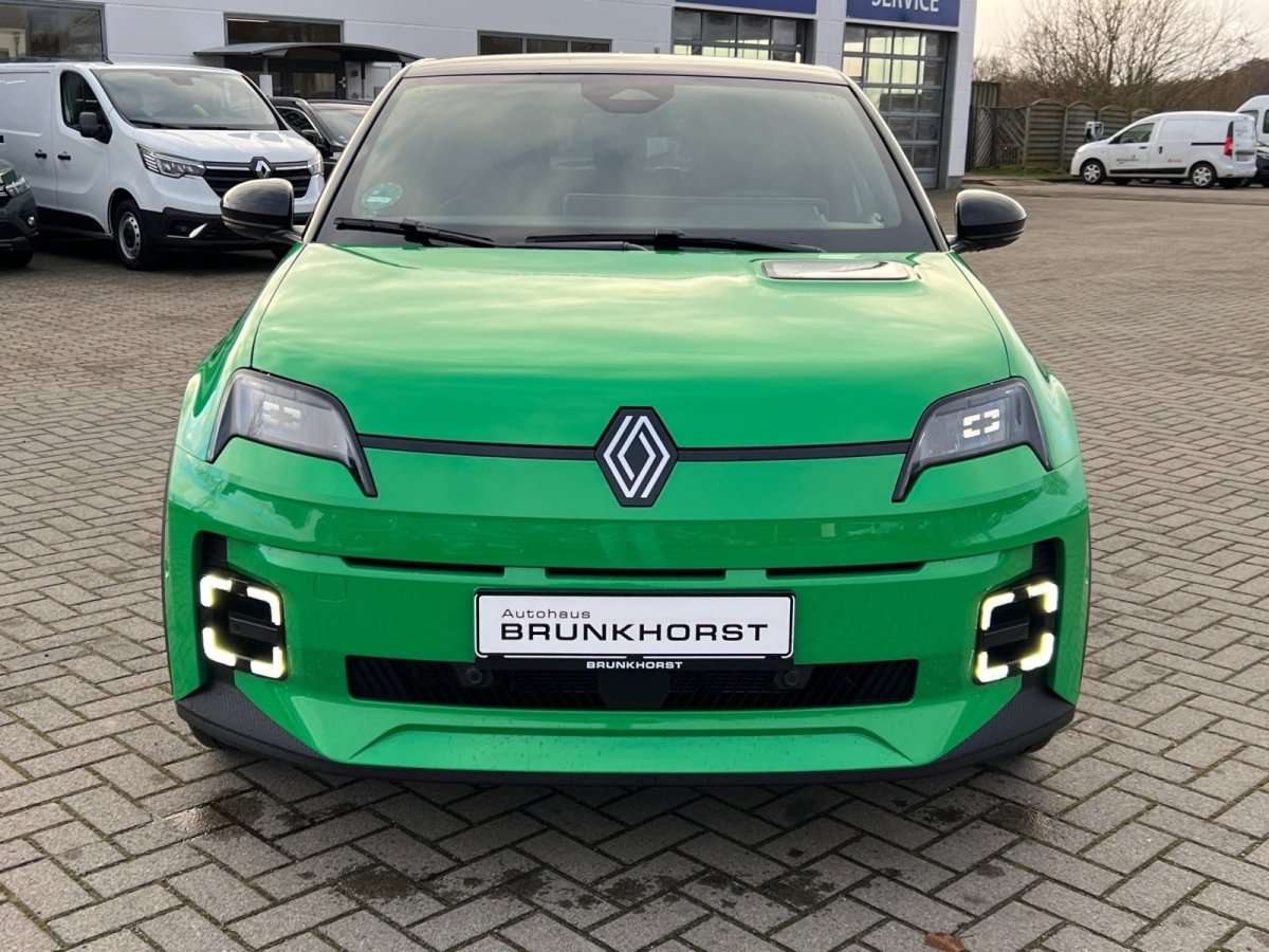 Fahrzeugbild eines Renault 5 E-TECH