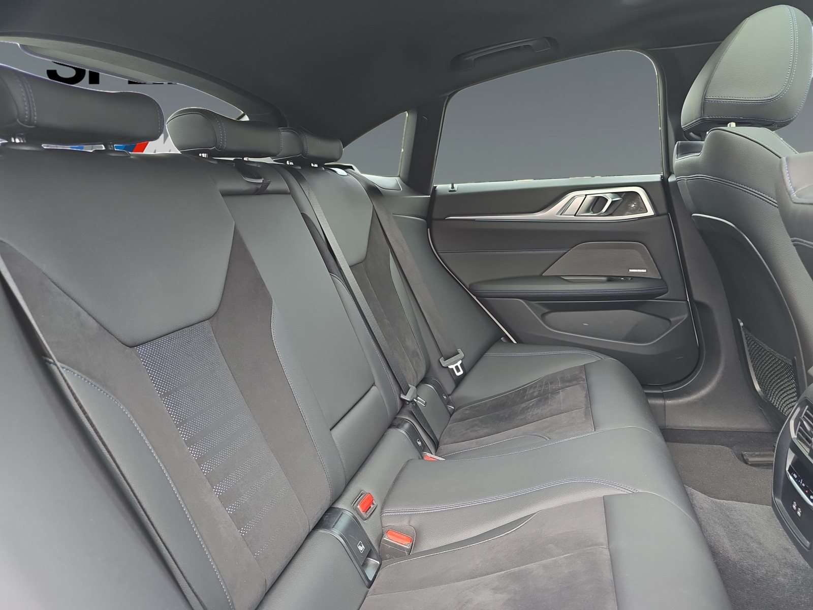 Fahrzeugbild eines BMW i4