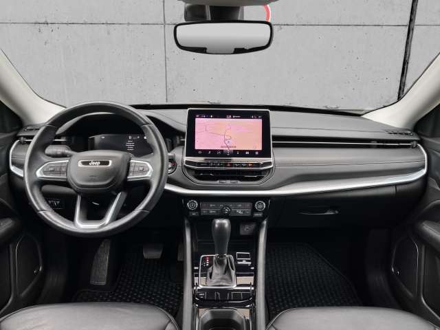 Fahrzeugbild eines Jeep Compass